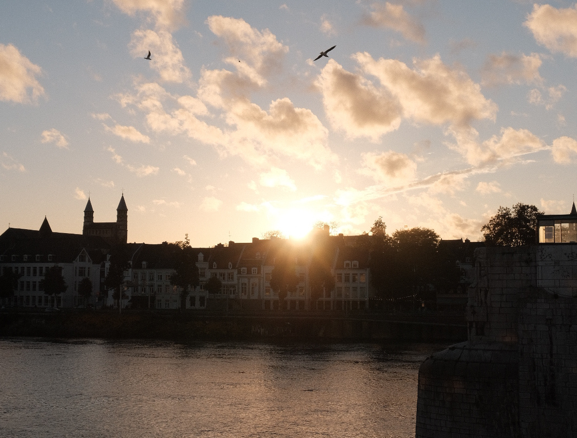 Sunset drinks in Maastricht | Daymaker