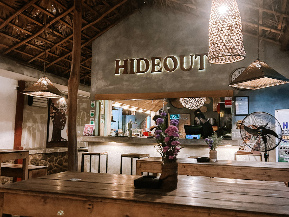 Dinner at Hideout Lounge | Daymaker