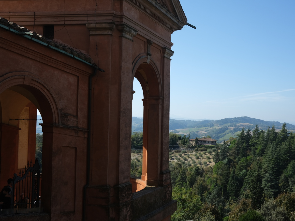 Hiking to the Santuario Madonni di San Luca | Daymaker