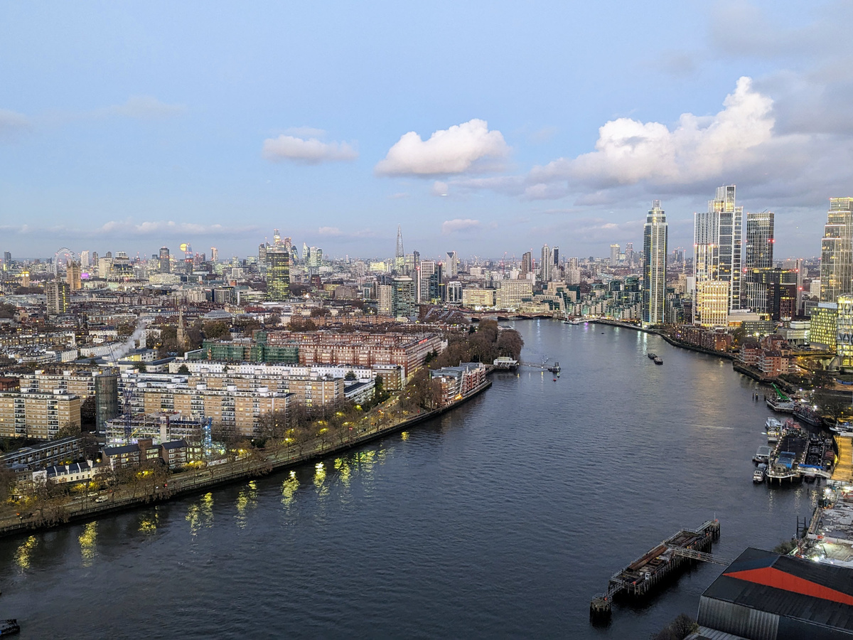 Breathtaking views of London with Lift 109 | Daymaker