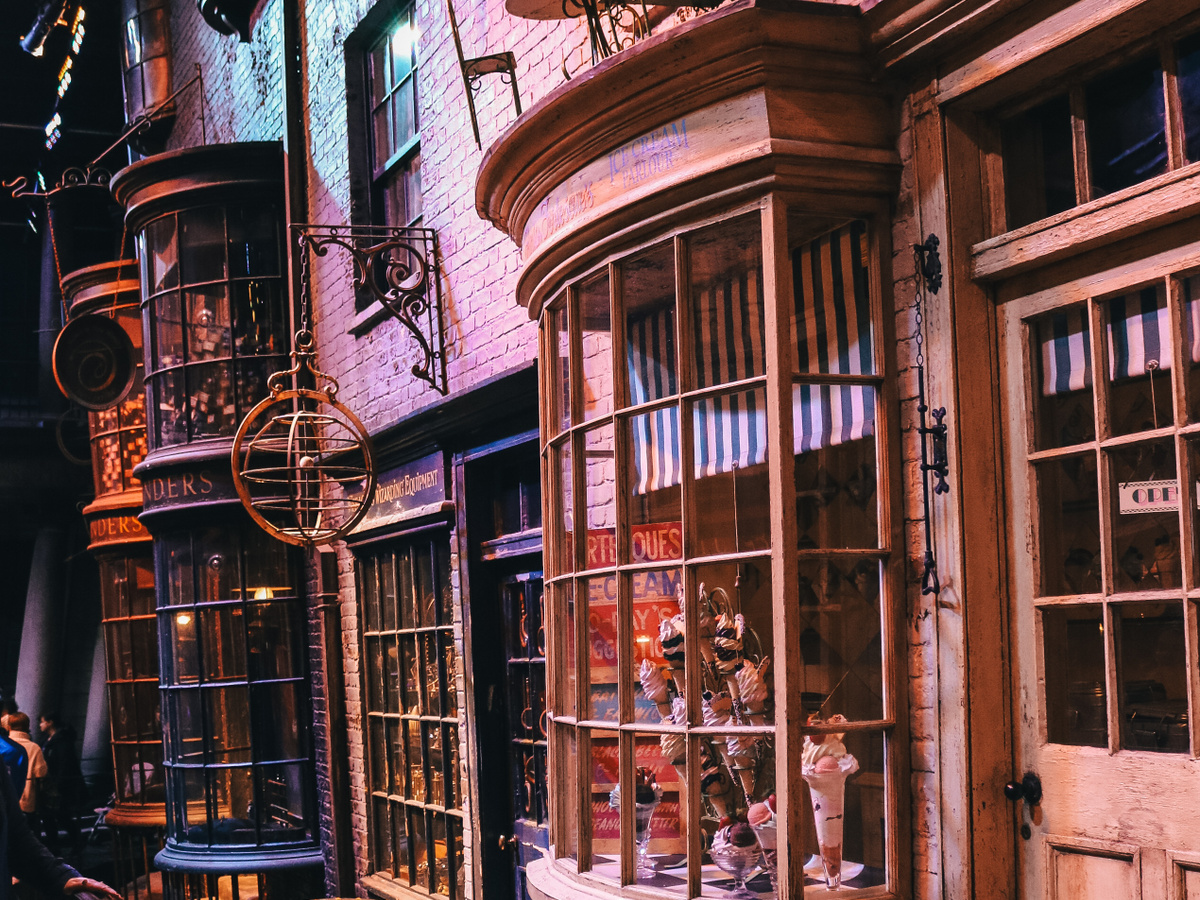 Harry Potter Studios tour! | Daymaker