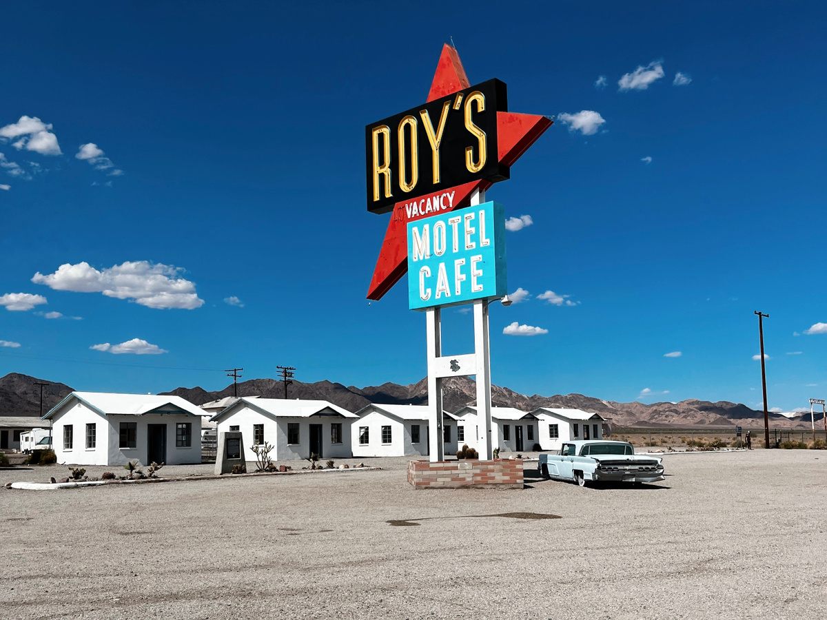 Explore the ghost town of Amboy | Daymaker