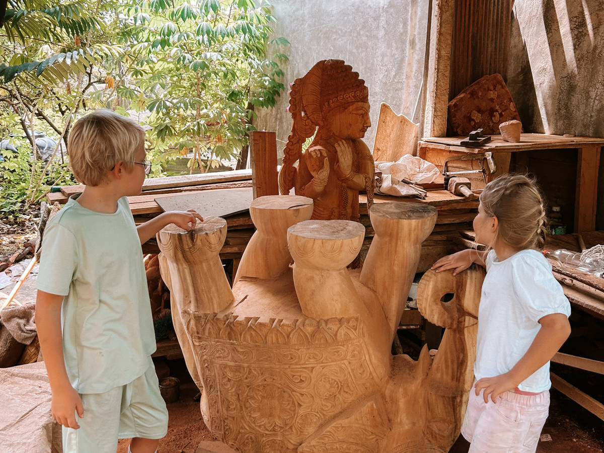 Visit a woodcraft village and paint your own elephant | Daymaker