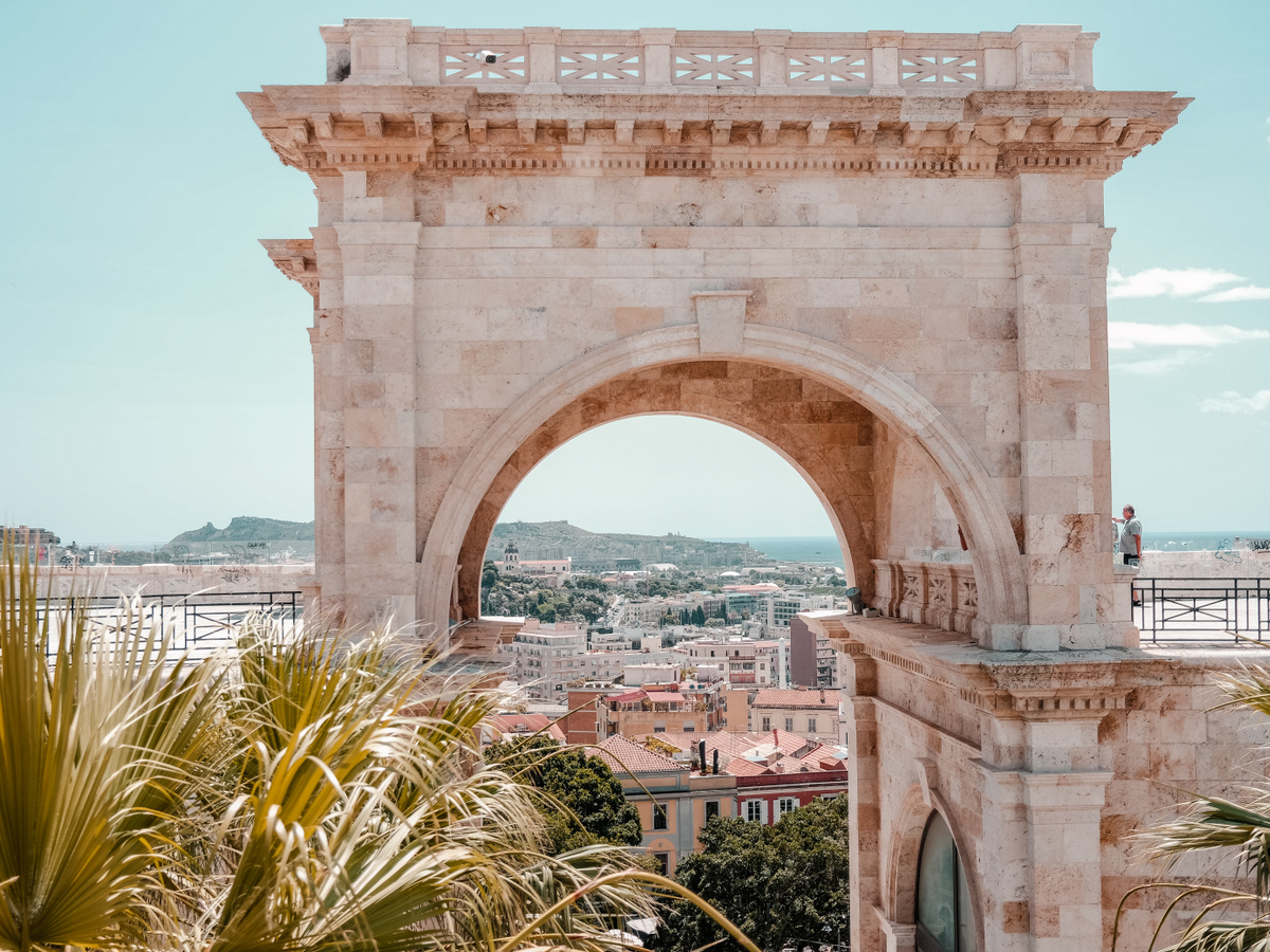 A dreamy visit to the capital of Sardinia ☀️ | Daymaker