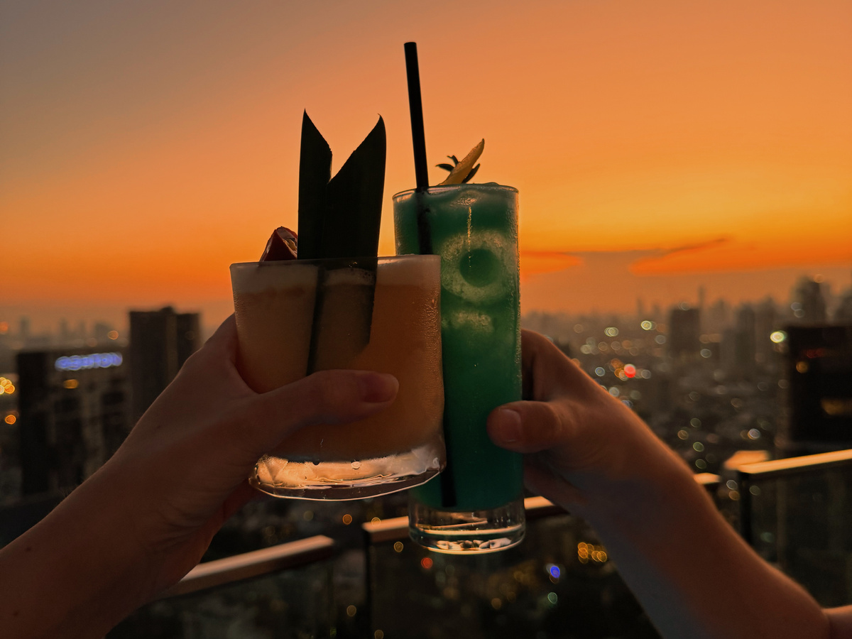 Cocktails with a view at Octave Rooftop Bar & Lounge | Daymaker