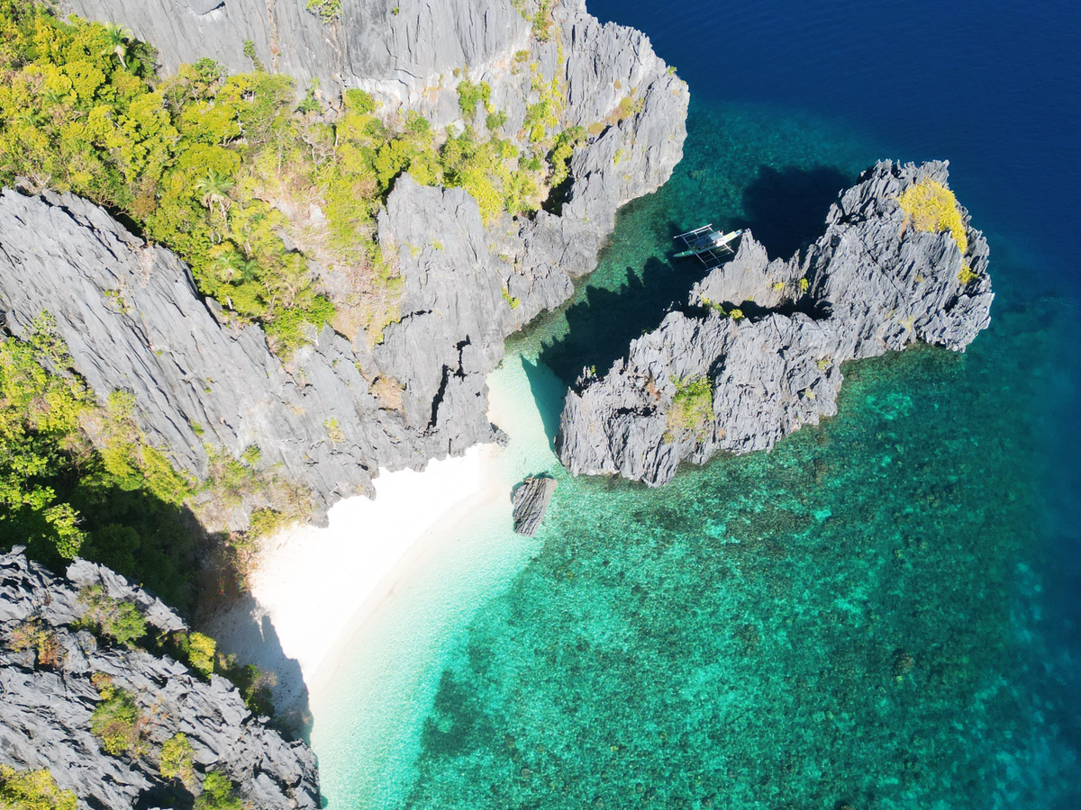 The best of El Nido in 24 hours: island hopping tour, sunset, and more | Daymaker