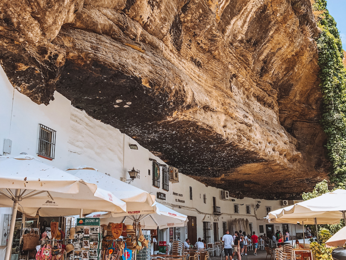 Explore Setenil de las Bodegas | Daymaker