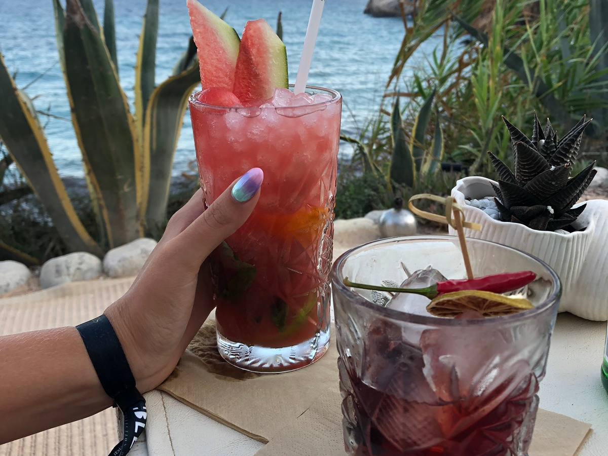 Get some cocktails at Amante Beach | Daymaker