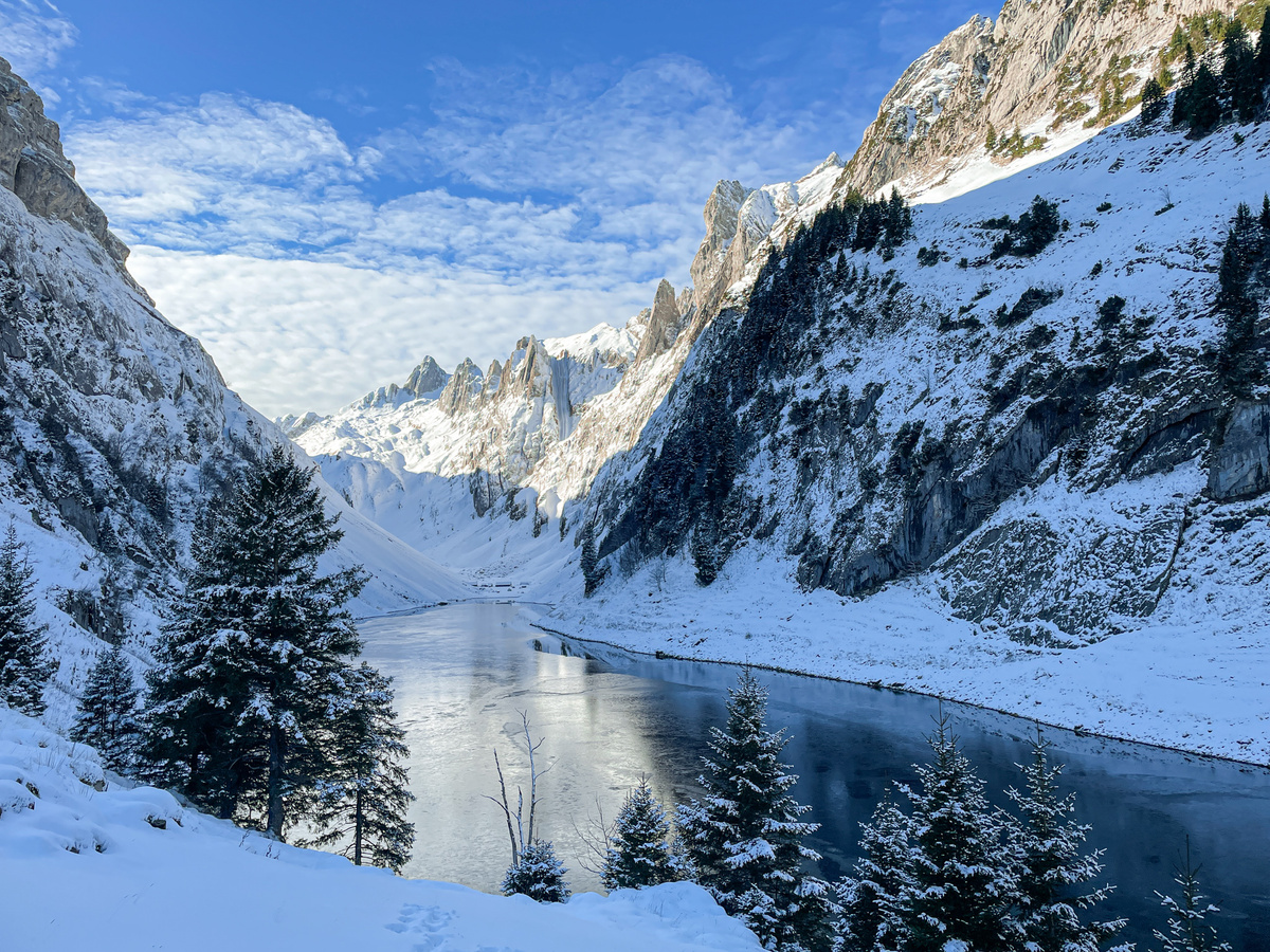 Hike to the Fälensee, Switzerland | Daymaker