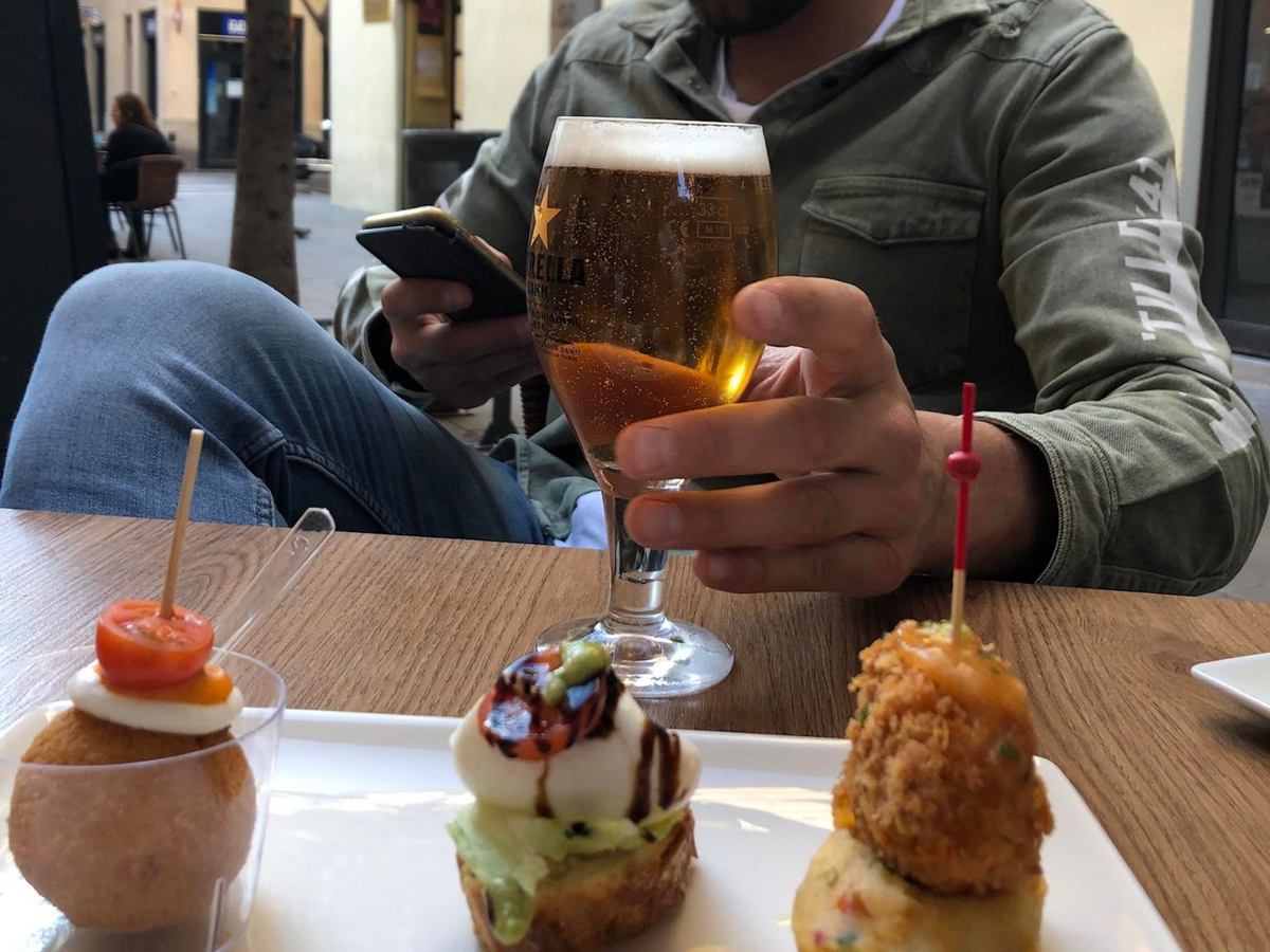 Pincho hopping in the afternoon | Daymaker