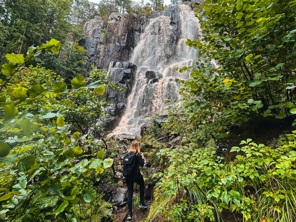 Swedish hidden waterfall near Vänern Lake | Daymaker